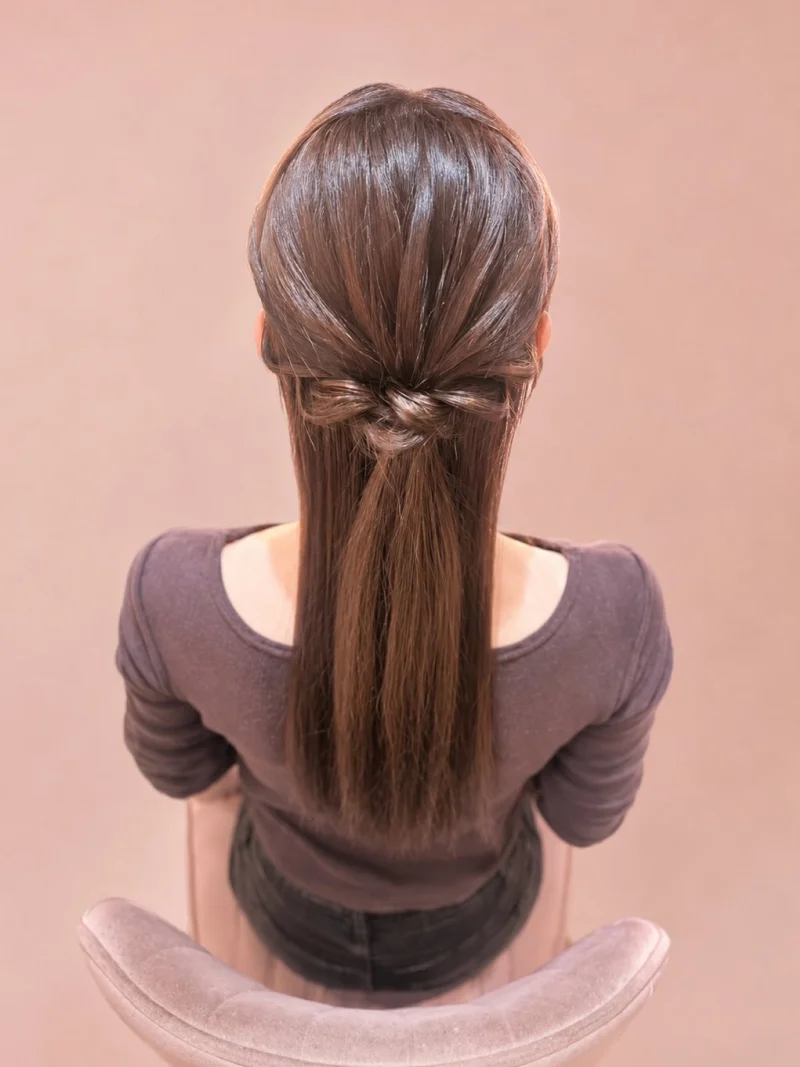 ストレートハーフのヘアスタイル